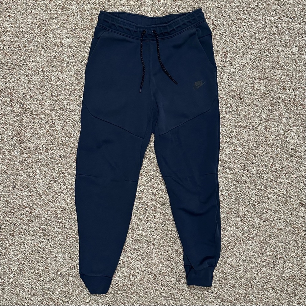 Nike Men’s Tech Fleece Joggers US Size Small Midnight Navy w/ Black Details